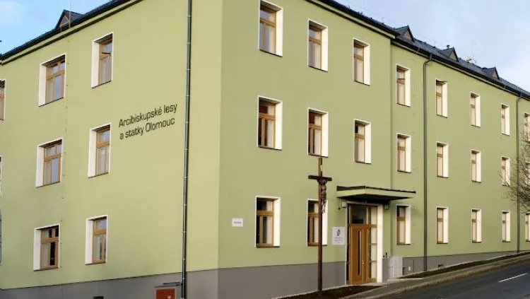 Petici proti zařízení pro bývalé vězně na Svatého Kopečku podepsalo přes tisíc lidí. Žádají prověřit registraci