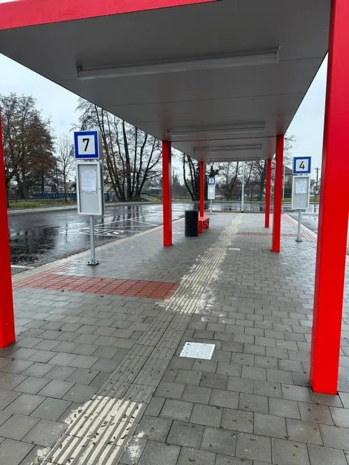 Litovelští se dočkali. Nové autobusové nádraží zahajuje provoz