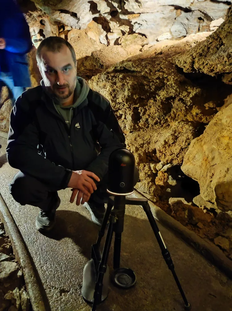 Jeskyňáři 3D skenerem mapují poslední části Hranické propasti. Letos by chtěli práci dokončit
