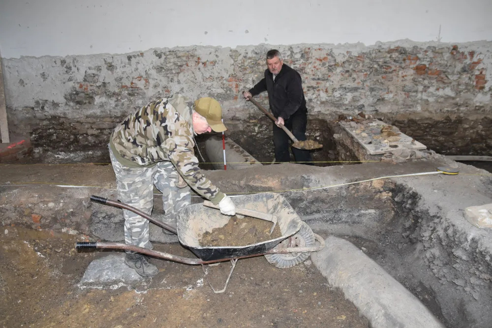 Horní náměstí v Přerově bylo hojně osídlené již v době bronzové. Potvrzují to poslední vykopávky
