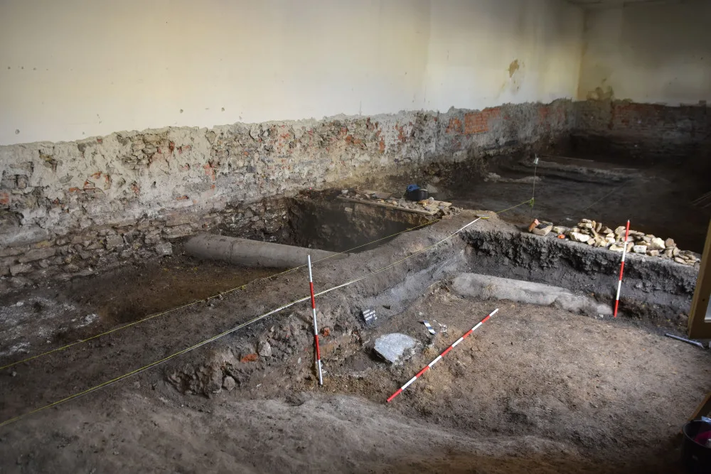 Horní náměstí v Přerově bylo hojně osídlené již v době bronzové. Potvrzují to poslední vykopávky