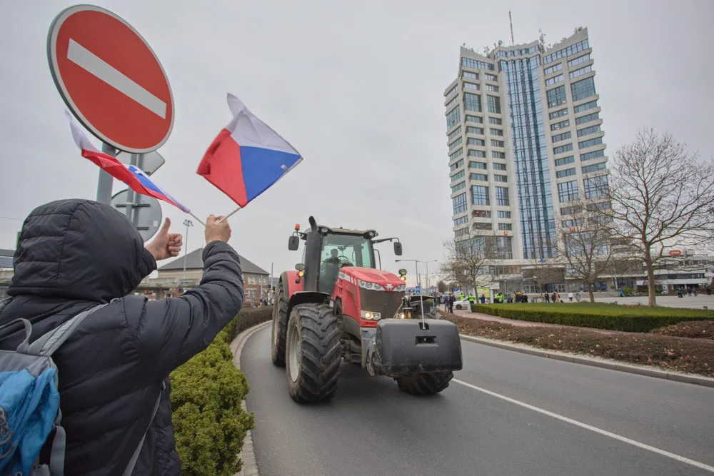 Protestní jízda zemědělců v Olomouci