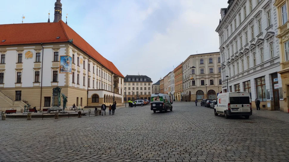 Centrum Olomouce ještě trochu víc pro pěší. Magistrát upravuje dopravní režim