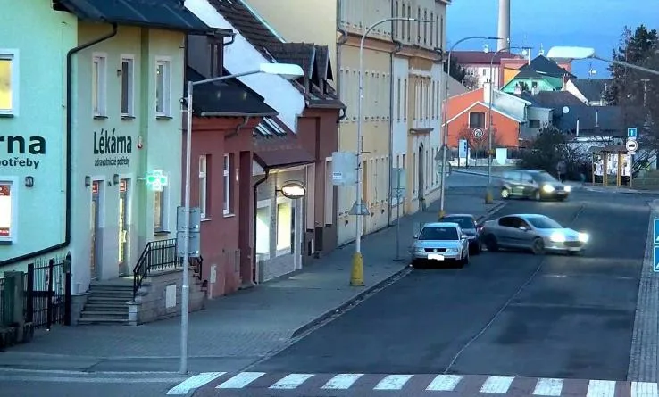 Řidič v Litovli ujel z místa nehody. Policie ho našla během hodiny
