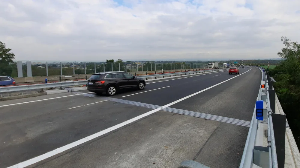 Pozor na D35. Dnes začíná oprava estakády, o víkendu bude u Křelova dálnice zavřená kvůli bourání mostu