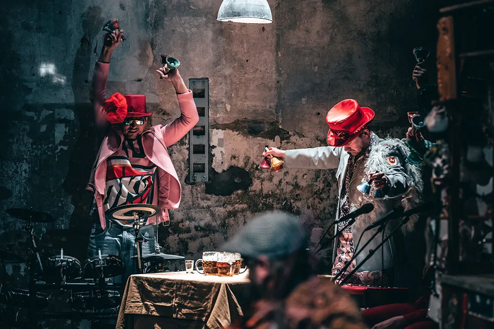 Novocirkusový festival v Olomouci nabídne úchvatná představení v letním kině i akrobacii na bagru