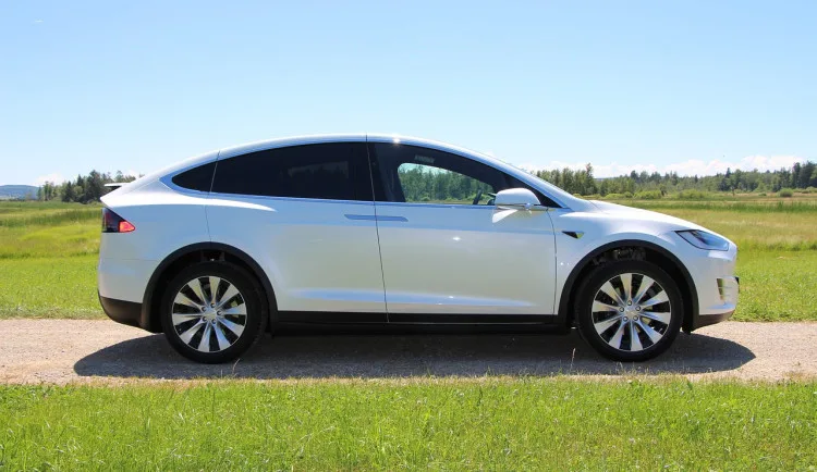 size3-17120801217983-303-tesla-4311967-1280