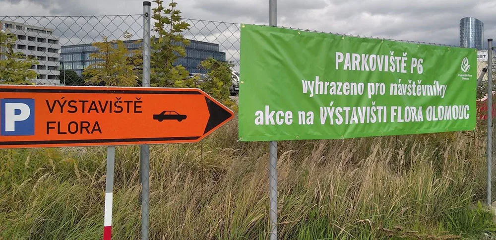 Parkovací plocha u Galerie Šantovka bude k dispozici návštěvníkům Flory