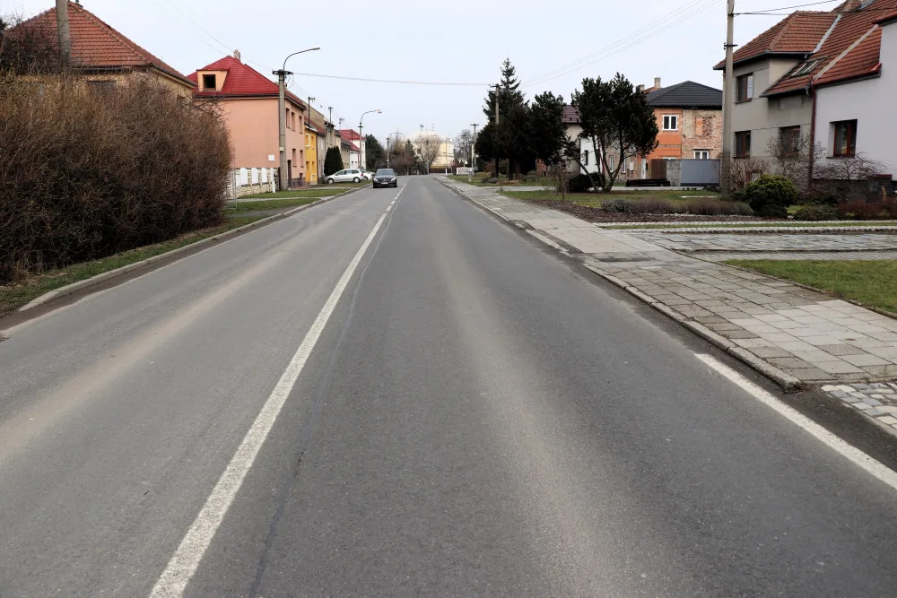 Oprava silnice v Kozlovicích zkomplikuje dopravu. Potrvá skoro čtyři měsíce