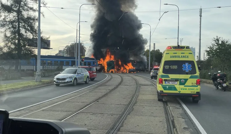 Před soudem je srážka kamionu s vlakem a požár na přejezdu v Olomouci. Polský řidič přiznal vinu