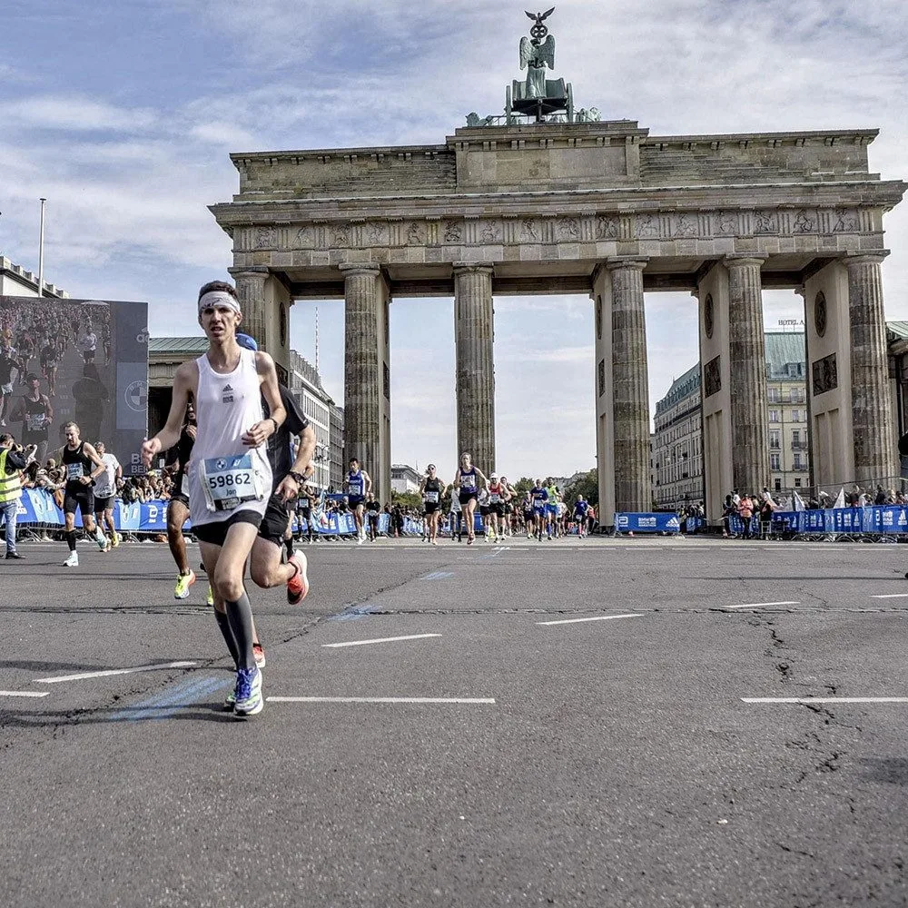 (NE)OBYČEJNÍ: Pětiletá pouť za běžeckým snem. Jan Klásek zkompletoval prestižní kolekci světových maratonů