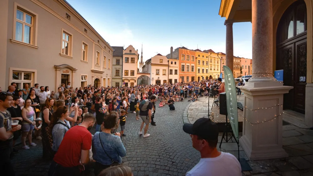 TIP NA VÍKEND: Největší pouliční festival v Česku s více než stovkou umělců je tady. Olomouc v sobotu ožije
