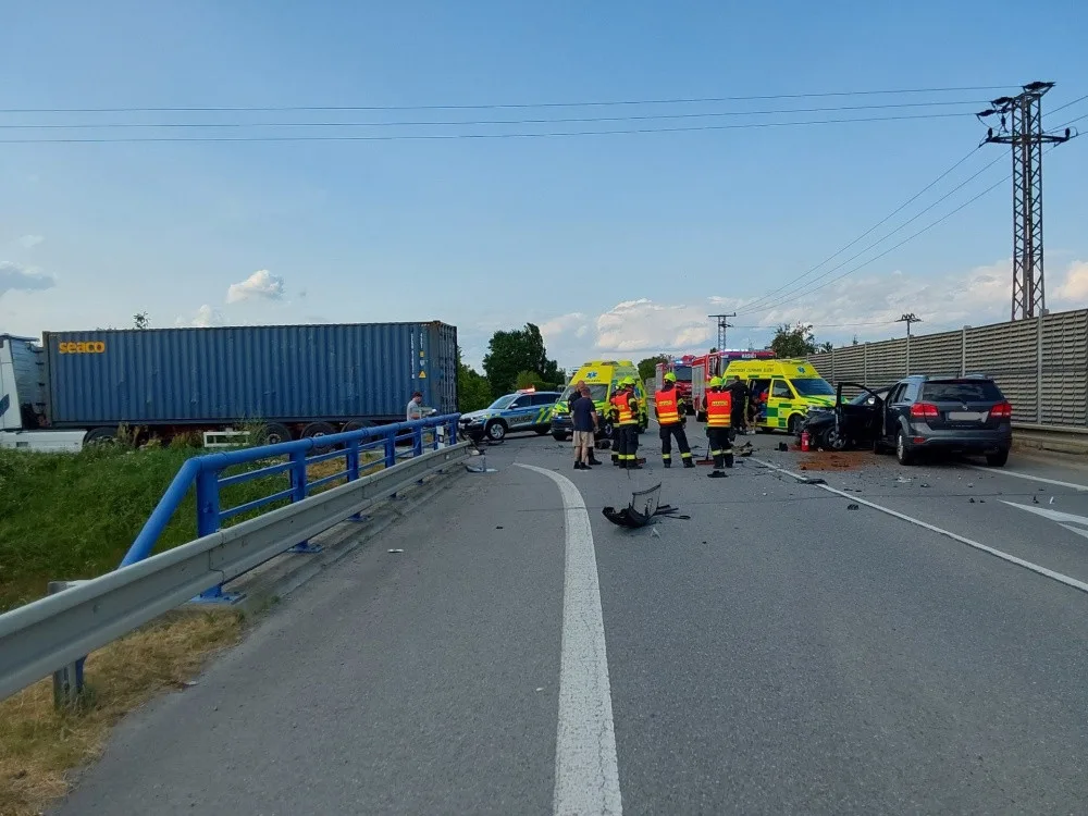 3 - Dopravní nehoda u obce Horní Moštěnice na Přerovsku
