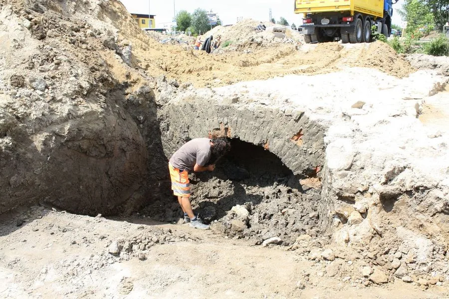 Archeologové odkryli část barokní císařské silnice z Olomouce do Brna. Jde o předchůdce dnešní D1