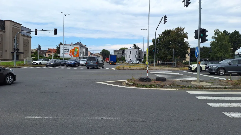 Komplikace v dopravě. Jednu z nejrušnějších křižovatek v Olomouci čeká o víkendu omezení