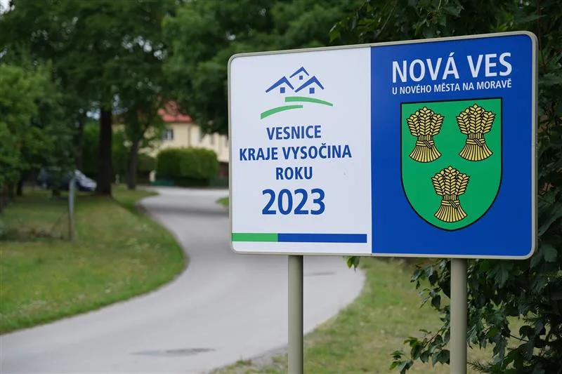 V žebříčku nejčastějších názvů obcí vede Ves a Nová Ves, mezi ulicemi Zahradní.