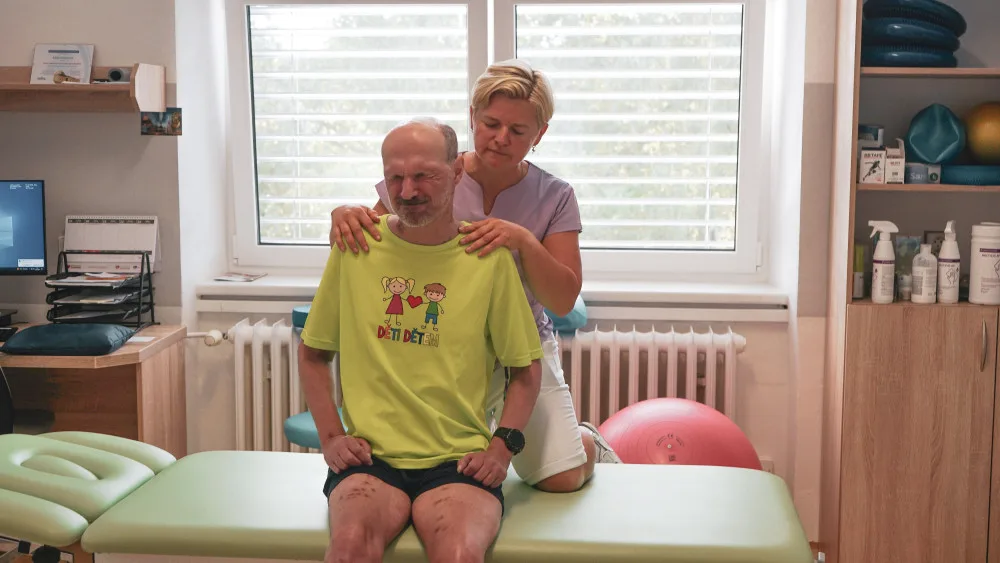Dlouhý boj o život má šťastný konec. Pacient se po několika měsících vrátil domů