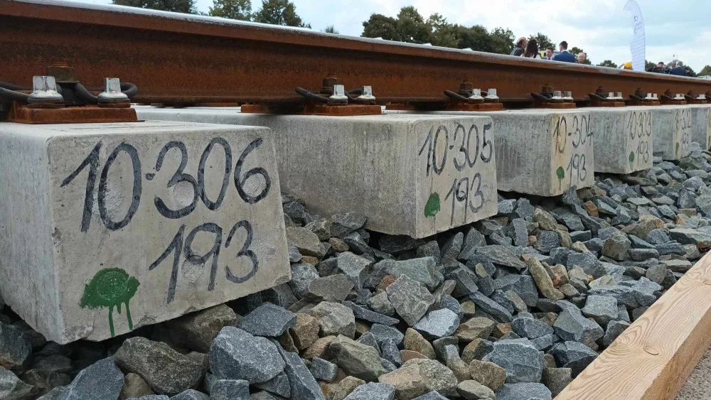 FOTOGALERIE: Prostějovská firma vyrobila první českou výhybku pro vysokorychlostní tratě. Vlaky poletí více než dvoustovkou