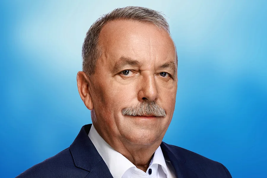 Osobnosti do čela kraje? Tož to je normální!