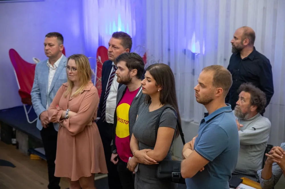 VOLBY 2024: Sečtena je většina hlasů. V Olomouckém kraji drtivě vede ANO, druzí jsou s odstupem STAROSTOVÉ