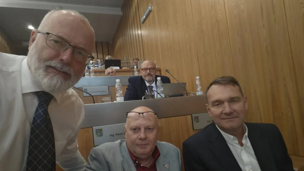 Končící krajští zastupitelé SPD