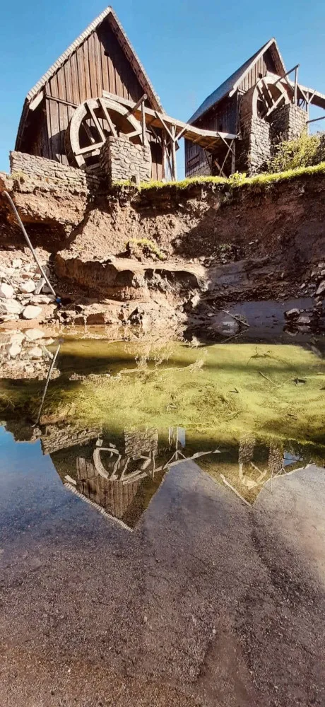 Krátery a zničená infrastruktura. Povodeň na měsíce zavřela Zlatokopecký skanzen na Jesenicku