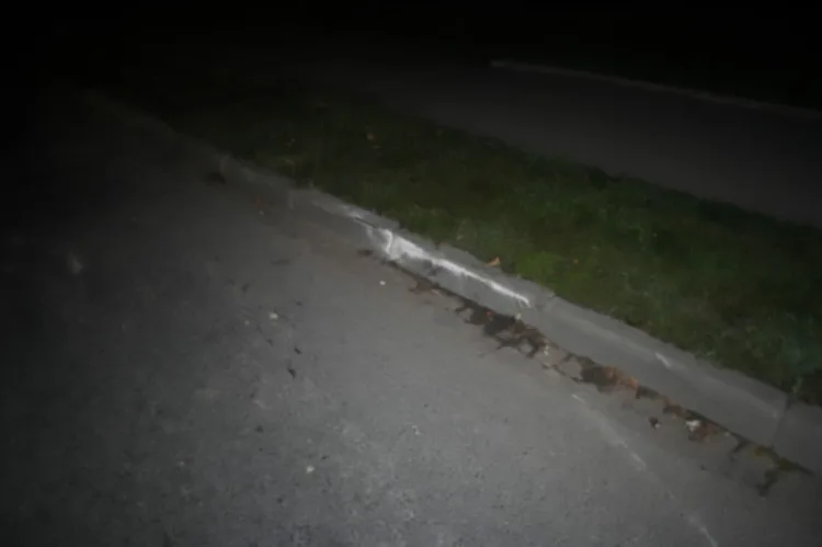Nebezpečná jiskřivá jízda na Prostějovsku. Autem bez pneumatiky urazil opilý mladík několik kilometrů