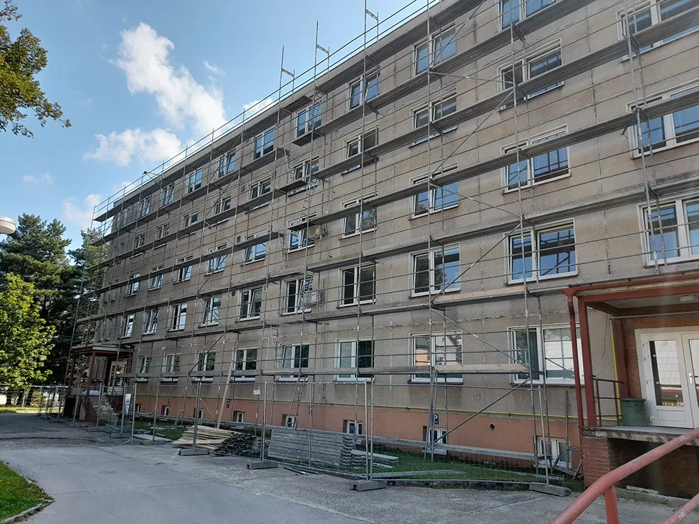 Lůžkový pavilon Nemocnice AGEL Jeseník prochází další etapou rekonstrukce