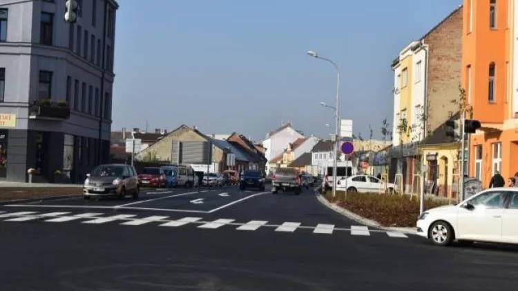 Frekventovanou prostějovskou výpadovku na Plumlov v tomto týdnu uzavřou opravy. Kvůli vodovodu