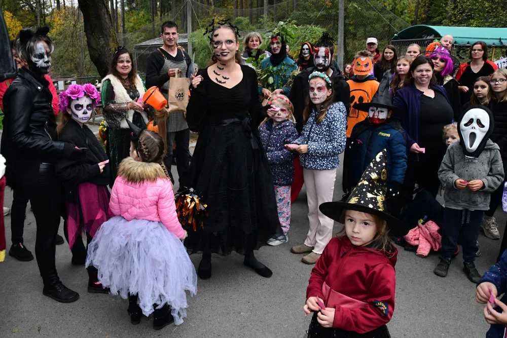 FOTOGALERIE: Strašidelný týden v olomoucké zoo lámal rekordy. Přišlo přes dvacet tisíc dětí a dospělých