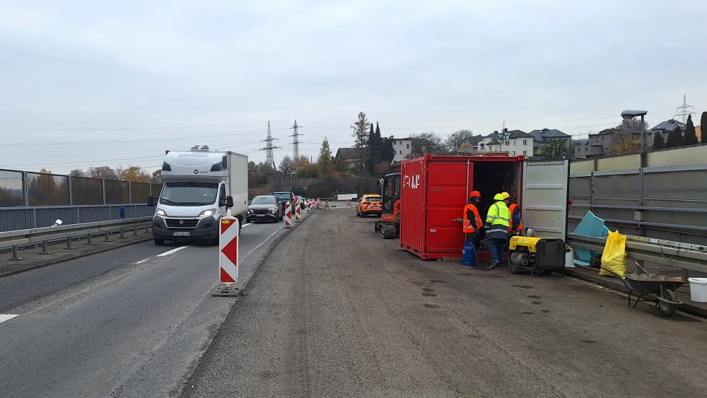 Opravy mostu v Zábřehu na hlavní trase na Jeseníky se minimálně o měsíc protáhnou
