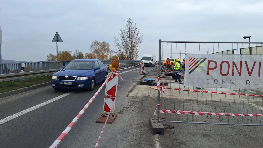 Opravy mostu v Zábřehu na hlavní trase na Jeseníky se minimálně o měsíc protáhnou