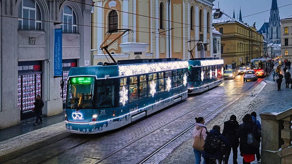 Vánoční tramvaj v roce 2023 v Olomouci