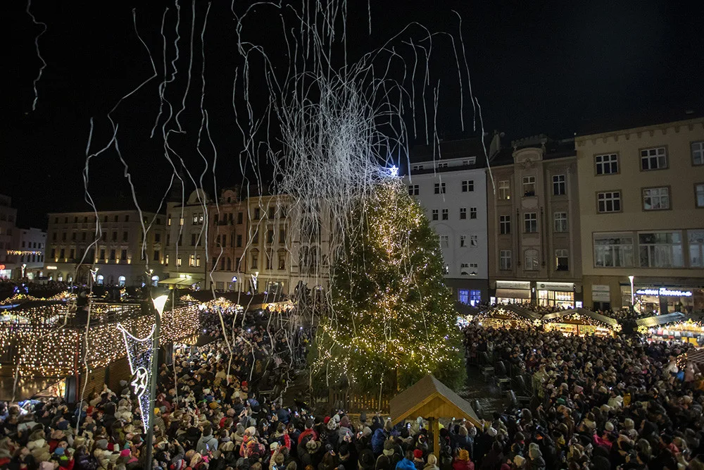 Vánoční strom Floriánek na Horním náměstí v Olomouci