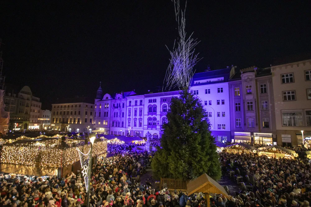 Vánoční strom Floriánek na Horním náměstí v Olomouci