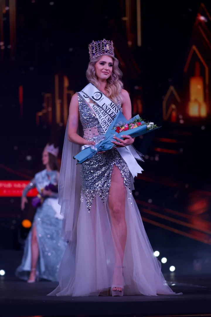 Kráska z olomoucké univerzity pobláznila Indii. Tereza Žáková zvítězila i díky svým znalostem v Miss Glam Universe