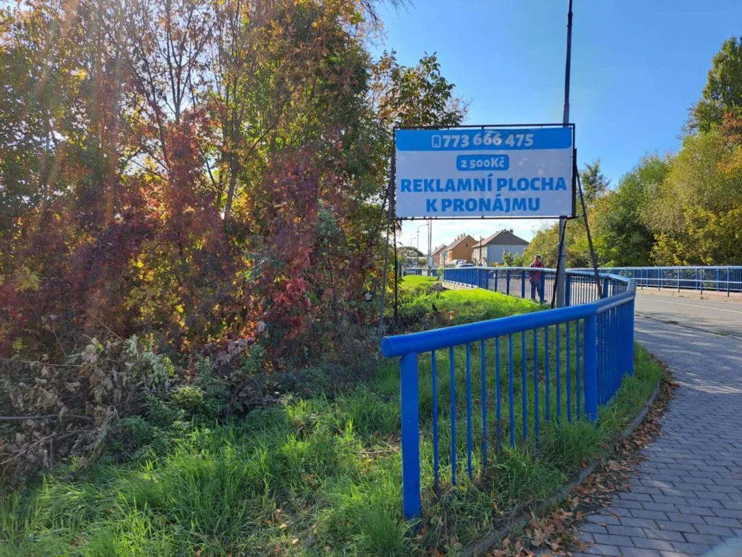černé bilboardy