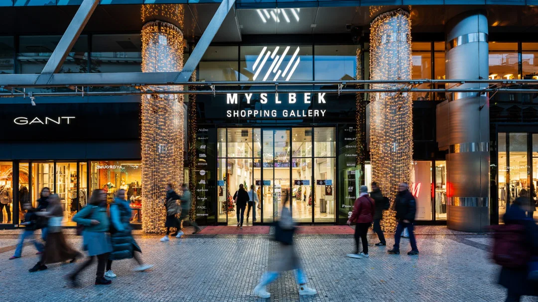 Olomoucký developer Morávek kupuje pražské obchodní centrum Atrium Flora a pasáž Myslbek Na Příkopě