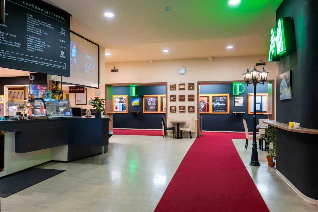 Olomoucké kino Metropol má nové sedačky, v předsálí vznikl druhý bar. Loni přilákalo 60 tisíc diváků