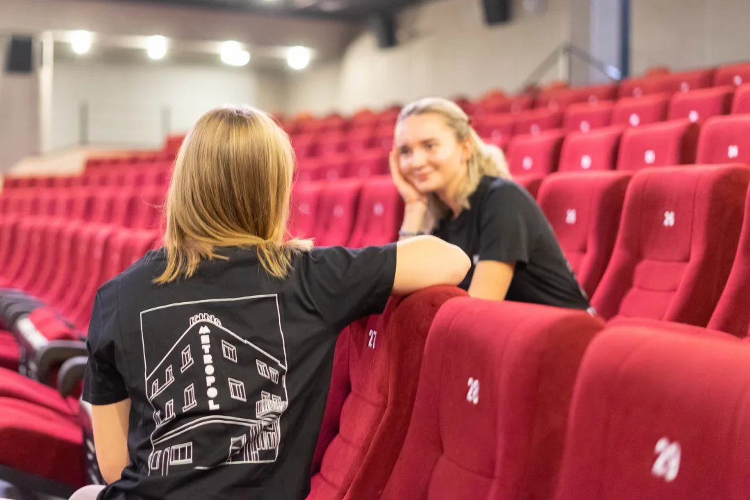 Olomoucké kino Metropol má nové sedačky, v předsálí vznikl druhý bar. Loni přilákalo 60 tisíc diváků