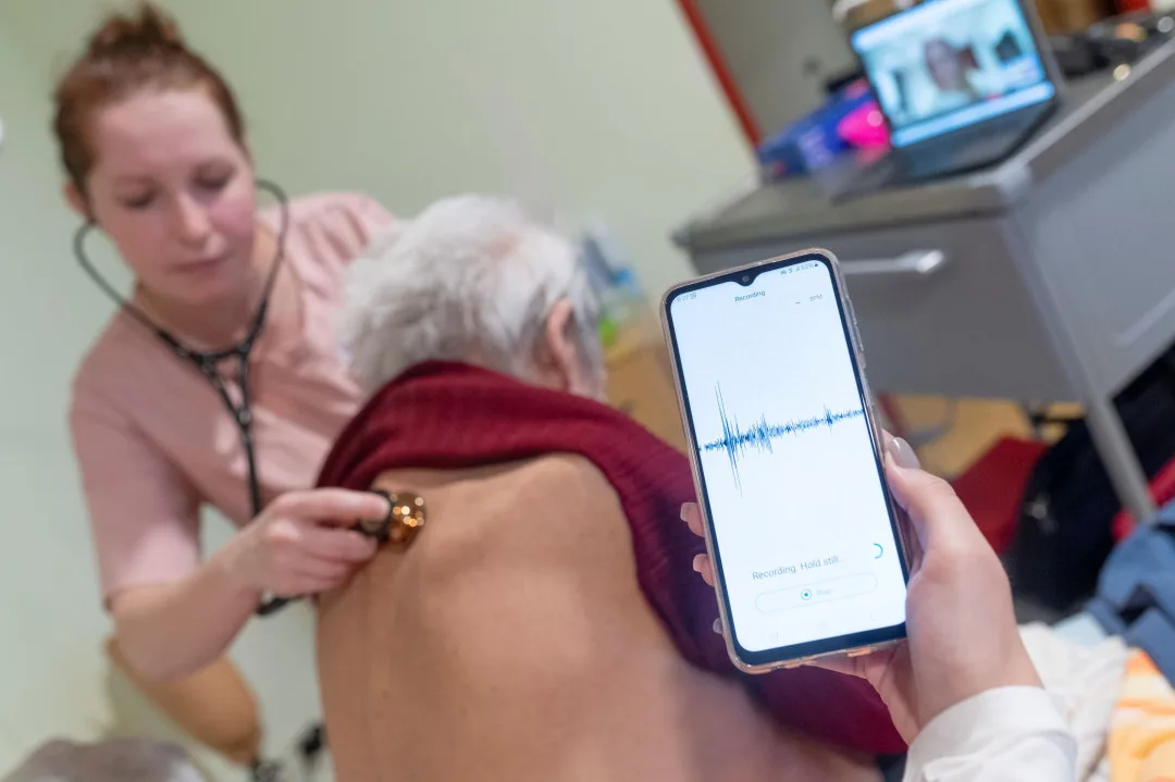 Šumperk, Prostějov, Tovačov, Hrubá Voda. Telemedicína si razí cestu moravskými domovy pro seniory