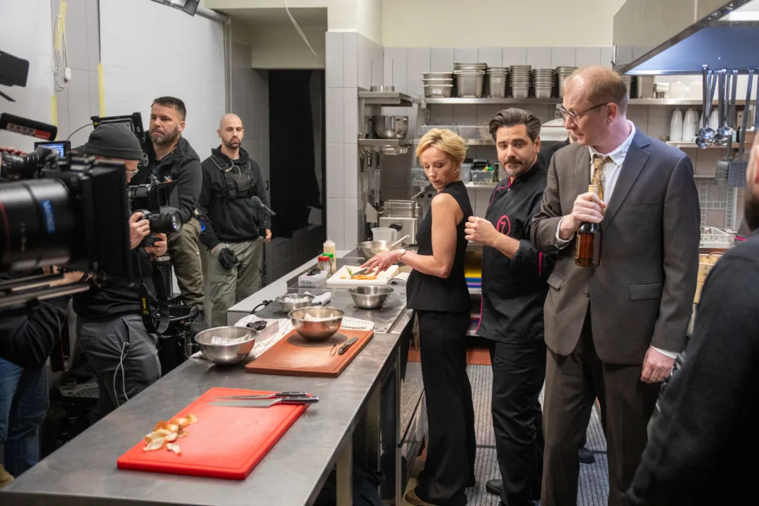 Filmaři v Olomouci vytvořili fiktivní restauraci. V nové komedii uvaří Hřebíčková či Kotek