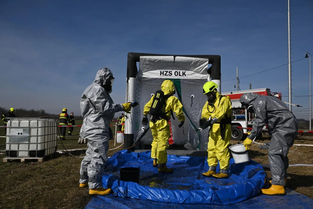 Toxický benzen, který unikl z havarovaného vlaku na Přerovsku, zasáhl podzemní vody