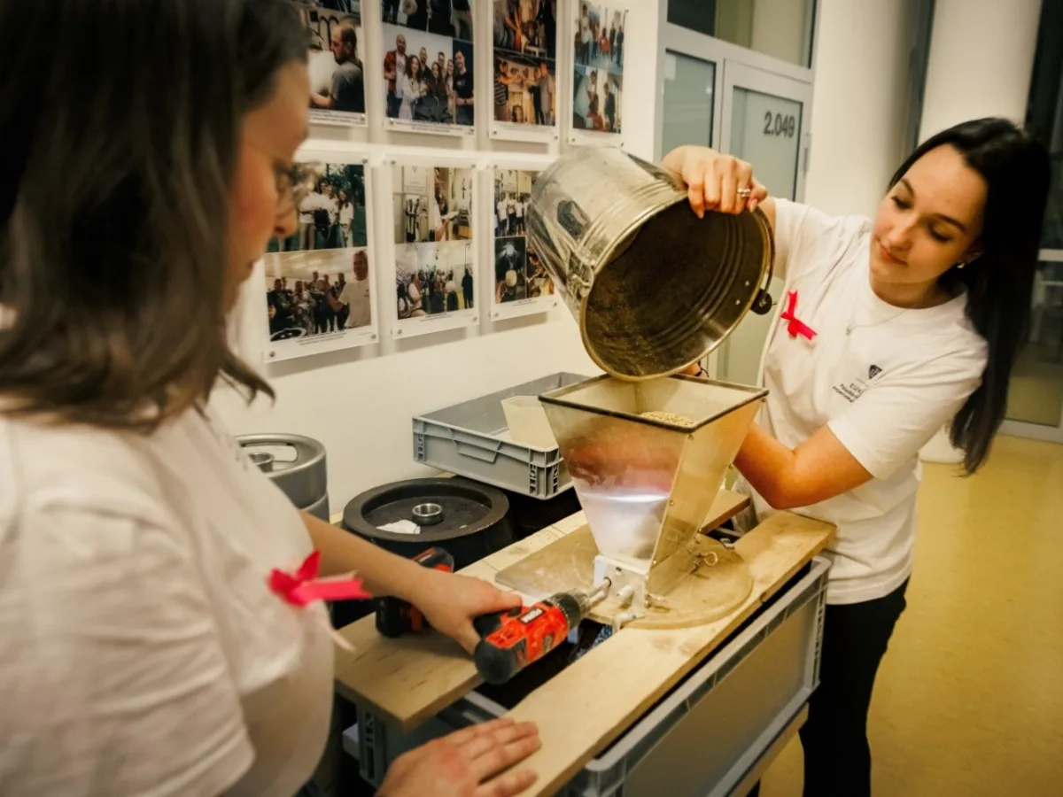 Je libo růžové pivo? Uvařily ho studentky olomoucké univerzity, ochutnávka bude v polovině dubna