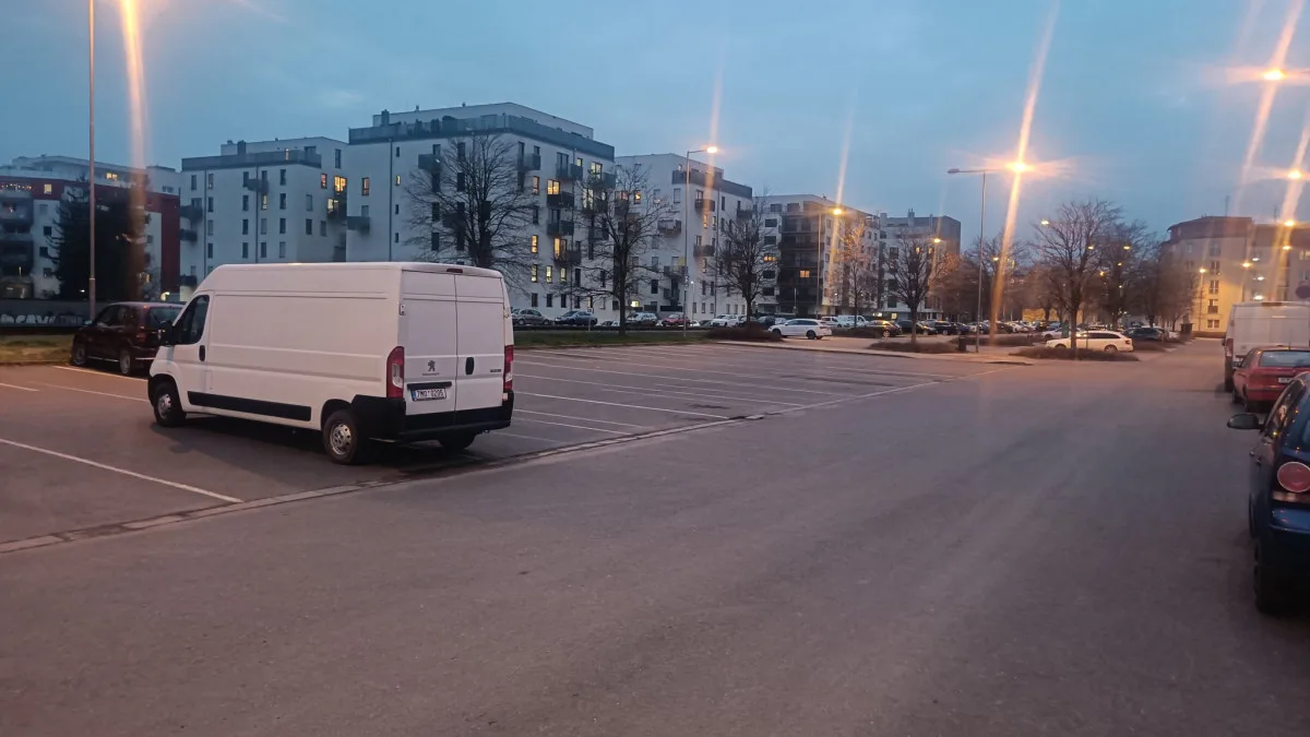 parkování u Flory