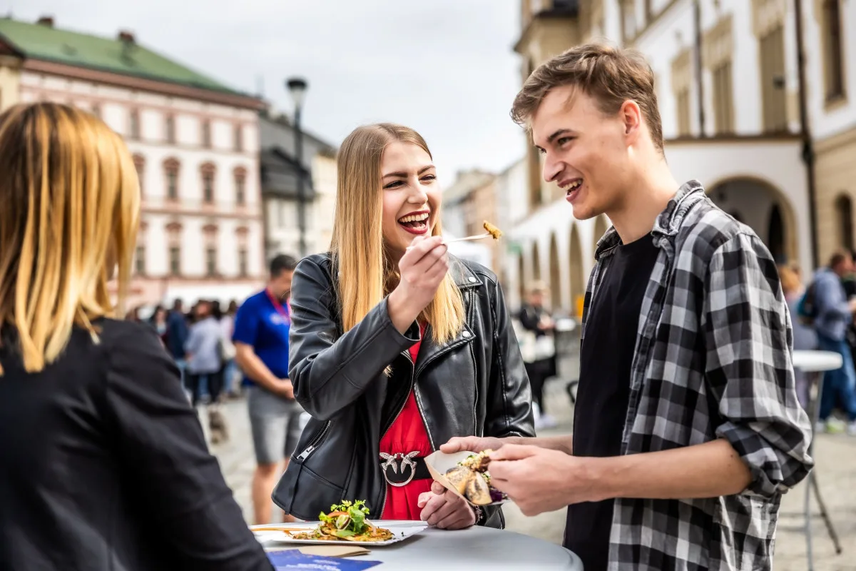 TIP NA VÍKEND: Olomouc o víkendu už poosmé ovládne tvarůžkový festival. Chybět nebudou ani zákusky