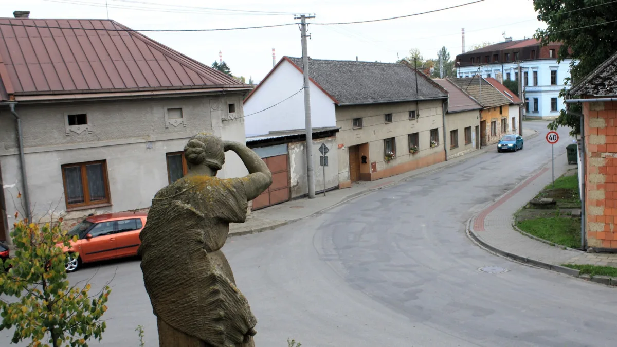 Kompenzace za D1 jdou občas pomalu, ale díky za ně, zní z Dluhonic