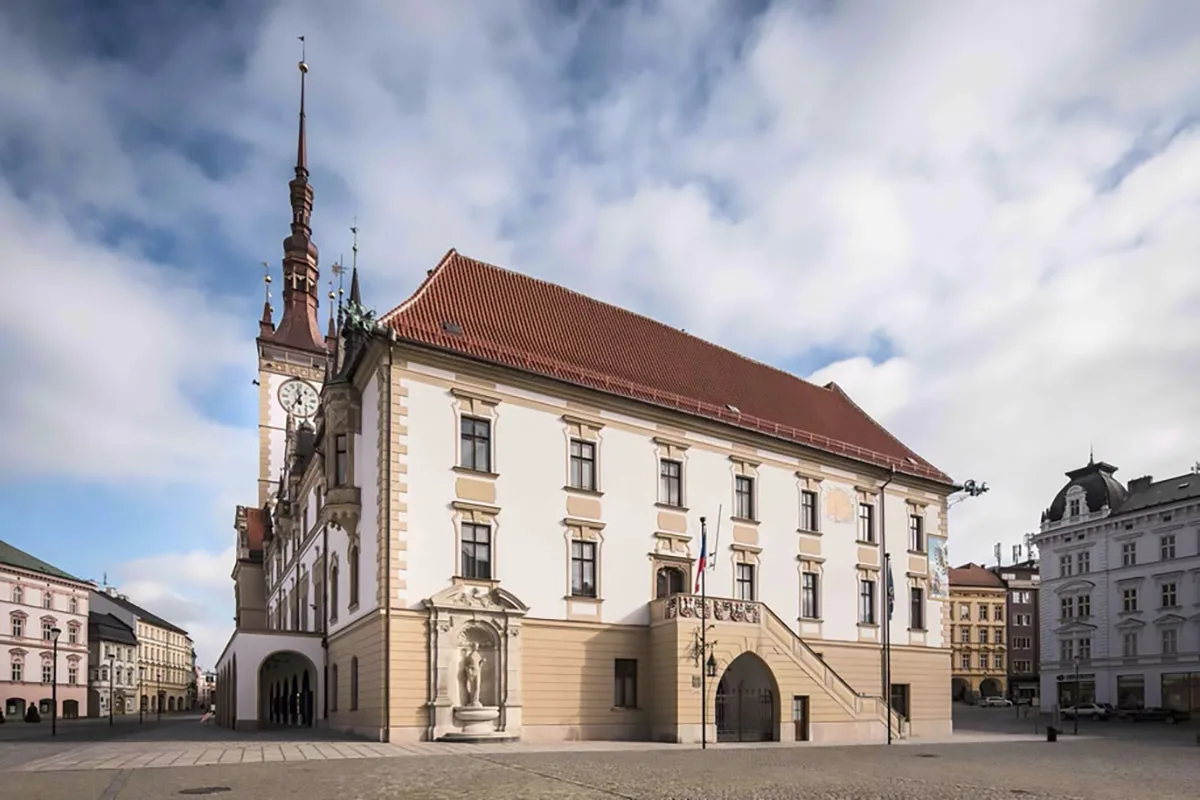 Začíná oprava historické radnice v Olomouci. Práce v šesti etapách potrvají dva roky