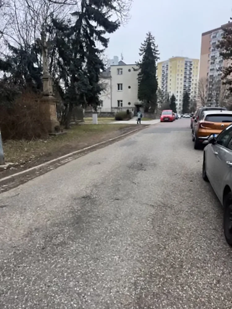 Nový povrch i parkovací stání. Po Velikonocích začínají další opravy silnic v Olomouci