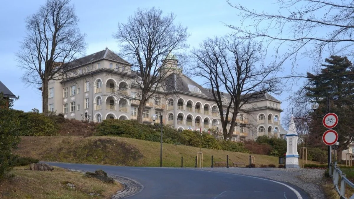 Lázně_Jeseník_(Bad_Gräfenberg)_-_Hotel_Priessnitz